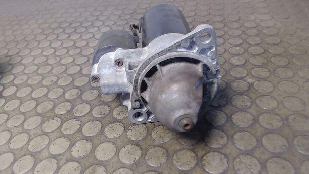 Foto: ANLASSER / STARTER  BOSCH eines Saab 900 2.0i