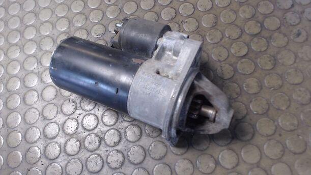 Foto: ANLASSER / STARTER  BOSCH eines Saab 900 2.0i