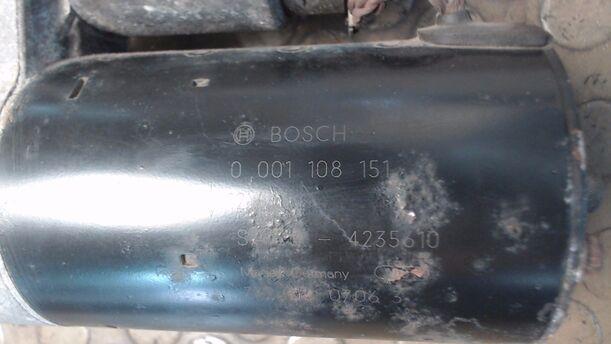 Foto: ANLASSER / STARTER  BOSCH eines Saab 900 2.0i