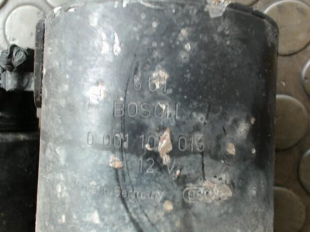 Foto: ANLASSER / STARTER  BOSCH eines Opel Omega 2.0