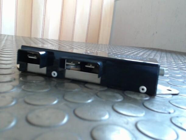Foto: ANTENNENVERSTÄRKER eines Opel Omega 2.0