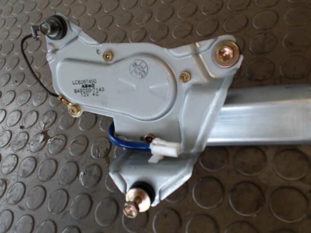 Foto: SCHEIBENWISCHERMOTOR HINTEN eines Mazda MPV 2.0 Sunnyboy