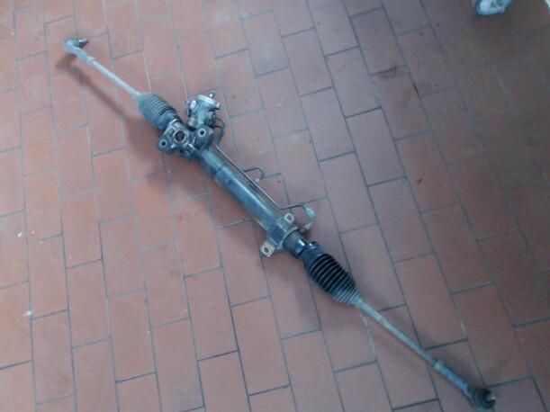 Foto: SERVOLENKUNG eines Mazda MPV 2.0 Sunnyboy