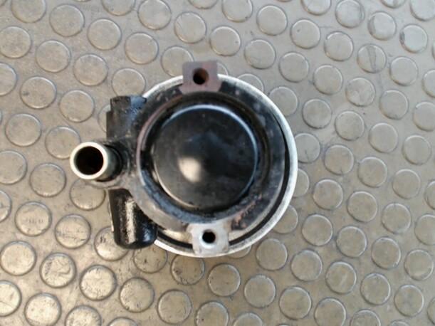 Foto: PUMPE SERVOLENKUNG eines Renault Megane Cabriolet 1.4