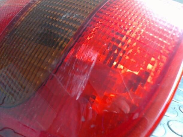 Foto: HECKLEUCHTE / RÜCKLICHT LINKS eines Opel Corsa 12V