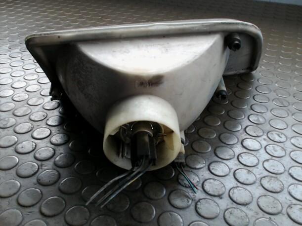 Foto: SCHEINWERFER LINKS eines Citroen AX Sunnyboy