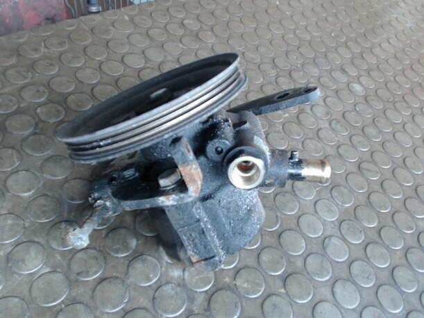 Foto: PUMPE SERVOLENKUNG eines Fiat Palio Weekend 75 CD