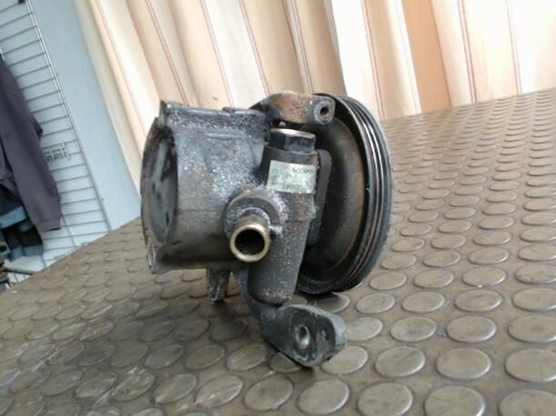Foto: PUMPE SERVOLENKUNG eines Fiat Palio Weekend 75 CD
