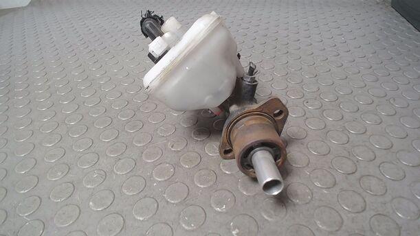 Foto: HAUPTBREMSZYLINDER eines Fiat Ulysse 2.0 Sunnyboy