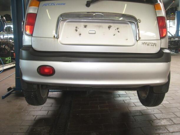Foto: STOßSTANGE / STOSSFÄNGER HINTEN eines Hyundai Atos Prime 1.0i Sunnyboy