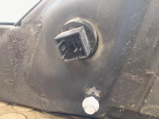 Foto: AUSSENSPIEGEL ELEKTR. VERSTELL-/HEIZB. RECHTS eines Opel Vectra 1.6 Caravan Futura