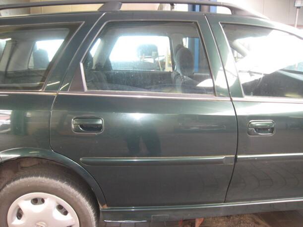 Foto: TÜR HINTEN RECHTS eines Opel Vectra 1.6 Caravan