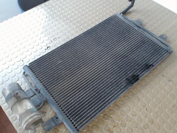 Foto: KONDENSATOR KLIMAANLAGE eines VW Golf 1.6 Sunnyboy