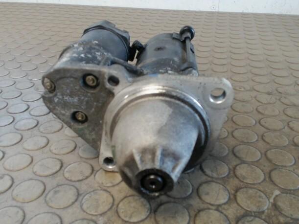 Foto: ANLASSER / STARTER eines BMW 316g compact Top