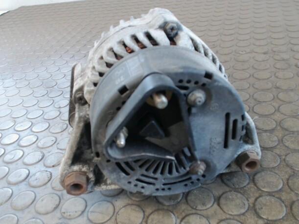 Foto: LICHTMASCHINE BOSCH eines BMW 316g compact Top