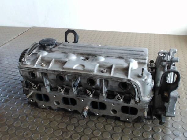 Foto: ZYLINDERKOPF eines Mazda 323 F 2.0 DITD GL