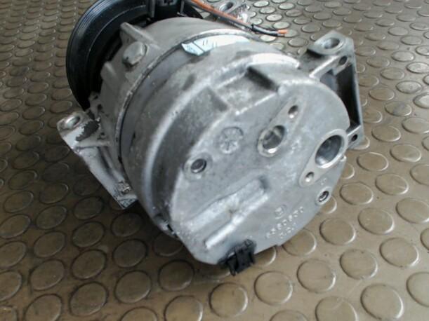 Foto: KOMPRESSOR KLIMAANLAGE eines Renault Scenic 1.6 16V Sunnyboy