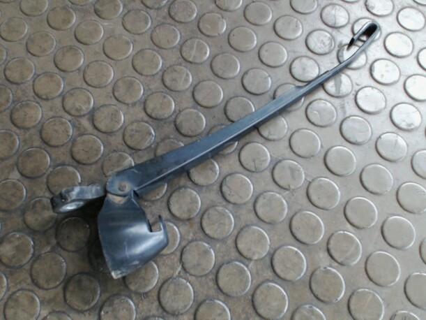 Foto: SCHEIBENWISCHERARM HINTEN eines VW Golf 1.4 CD