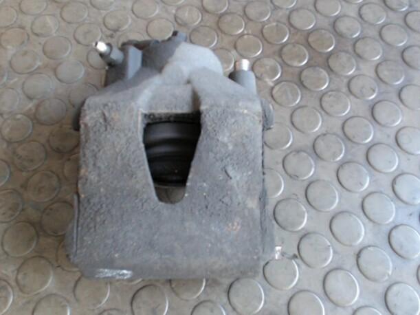 Foto: BREMSSATTEL VORN RECHTS eines VW Polo 1.4 TDI Sunnyboy