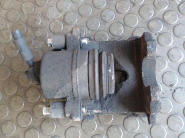 Foto: BREMSSATTEL VORN RECHTS eines VW Polo 1.4 TDI Sunnyboy