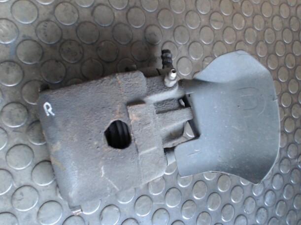 Foto: BREMSSATTEL VORN RECHTS eines VW Golf 1.6 Sunnyboy