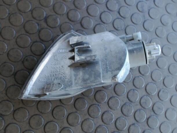 Foto: BLINKER RECHTS eines Citroen Saxo 1.1 Sunnyboy