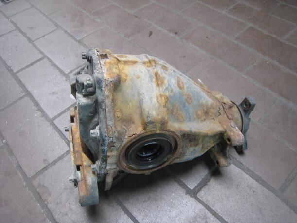 Foto: HINTERACHSGETRIEBE / DIFFERENTIAL UNGEPRÜFT eines Mercedes-Benz E 220 CDI Sunnyboy