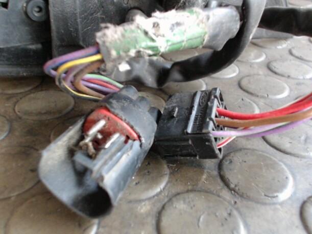 Foto: AUSSENSPIEGEL ELEKTR. VERSTELLBAR  LINKS (CABRIO) eines Ford Escort 16V CD