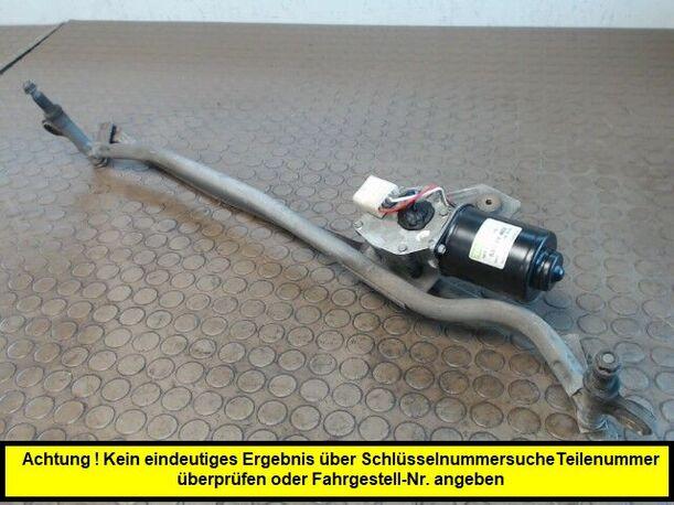 Foto: SCHEIBENWISCHERMOTOR VORN eines Peugeot 405 Break DT GL