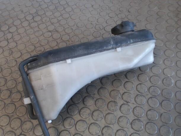 Foto: AUSGLEICHSBEHÄLTER eines Hyundai Matrix 1.6 GL