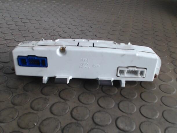 Foto: DISPLAY/BILDSCHIRM eines Hyundai Matrix 1.6 GL