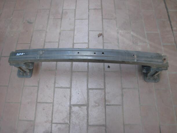 Foto: VERSTÄRKUNG VORN eines Ford Fiesta 1.4 CD