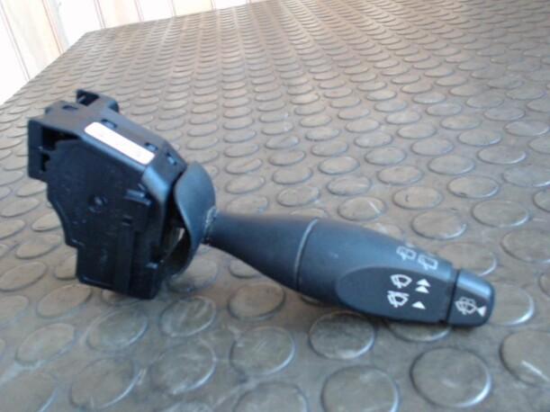 Foto: SCHEIBENWISCHERSCHALTER eines Ford Fiesta 1.4 CD
