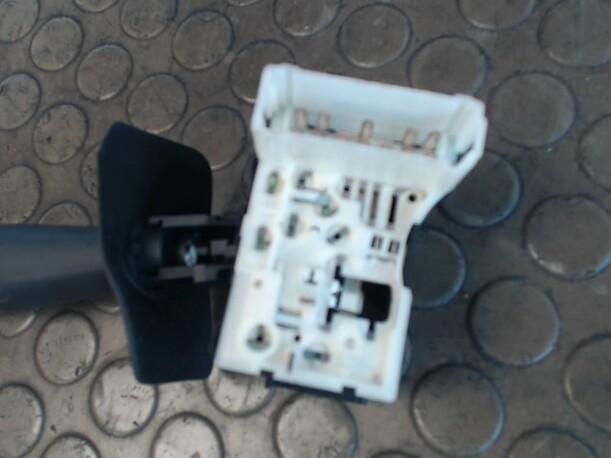 Foto: SCHEIBENWISCHERSCHALTER eines Renault Clio 1.2