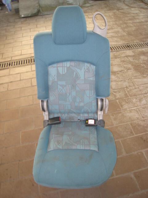 Foto: SITZ HL eines Nissan Almera Tino GL