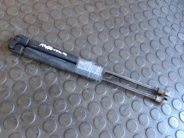 Foto: HECKKLAPPENDÄMPFERPAAR eines Rover 75 2.0 V6 GL