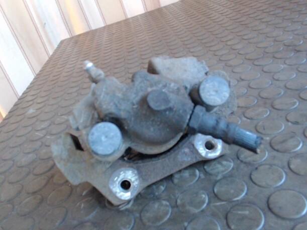 Foto: BREMSSATTEL HINTEN RECHTS eines Rover 75 2.0 V6 GL