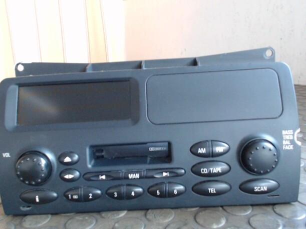 Foto: RADIO eines Rover 75 2.0 V6