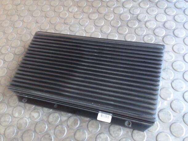 Foto: VERSTÄRKER / ENDSTUFE eines Rover 75 2.0 V6 GL