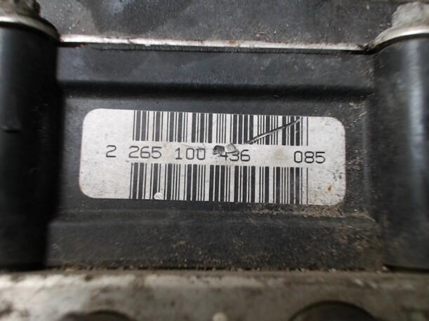 Foto: HAUPTBREMSAGGREGAT ABS eines Renault Clio 1.2 16V CD