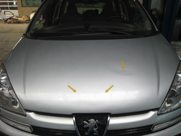 Foto: MOTORHAUBE ( REPARATURBEDÜRFTIG ) eines Peugeot 807 HDi 130