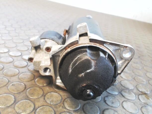 Foto: ANLASSER / STARTER  BOSCH) eines Opel Omega Caravan 2.2 DTI CD