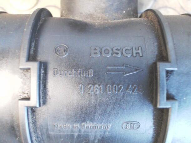 Foto: LUFTMASSENMESSER eines Opel Omega Caravan 2.2 DTI CD