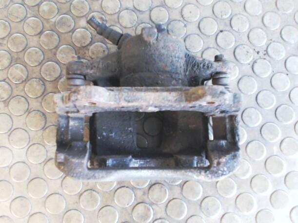 Foto: BREMSSATTEL VORNE LINKS eines Fiat Stilo Multi Wagon 1.8 16V CD