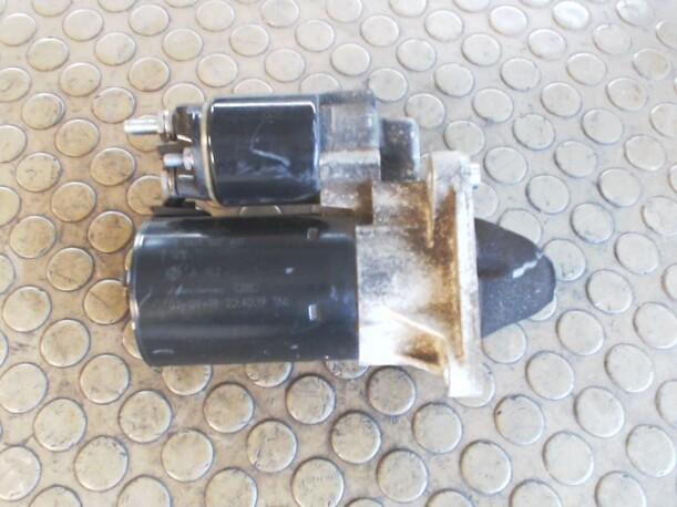 Foto: ANLASSER / STARTER  BOSCH eines Fiat Stilo Multi Wagon 1.8 16V CD