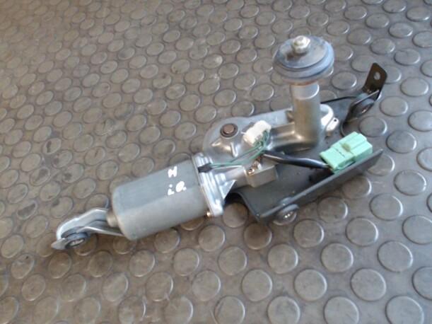 Foto: SCHEIBENWISCHERMOTOR HINTEN eines Honda Prelude 2.0i-16V CD