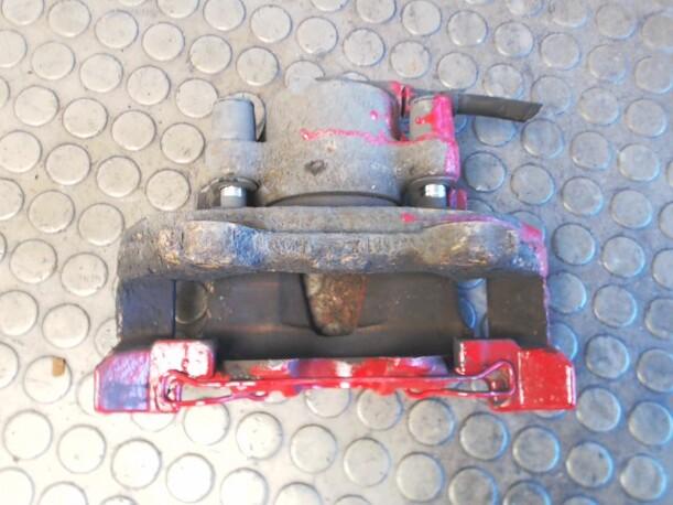 Foto: BREMSSATTEL VORNE RECHTS eines Alfa Romeo 156 Sportwagon 2.4 JTD CD