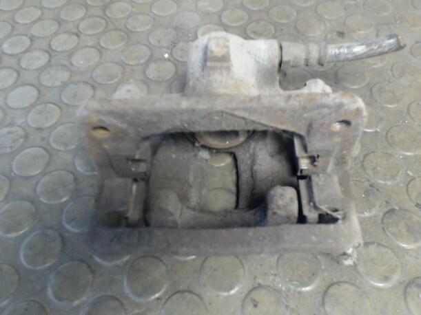 Foto: BREMSSATTEL HINTEN LINKS eines Mercedes-Benz A 170 CDI CD