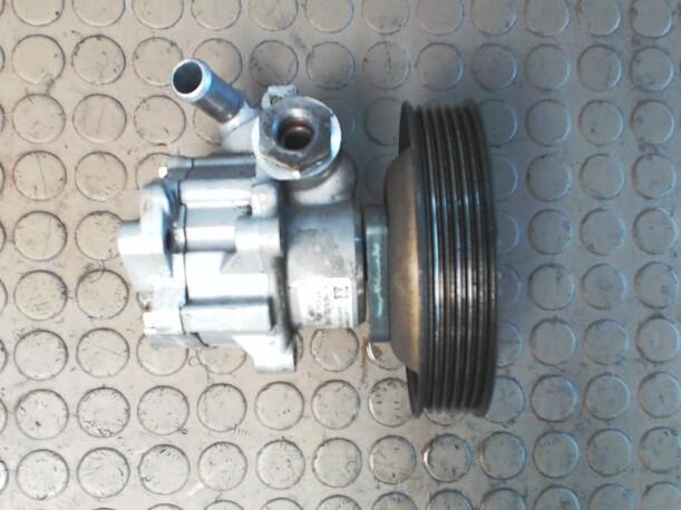 Foto: PUMPE SERVOLENKUNG eines Fiat Barchetta 1.8 16V CD