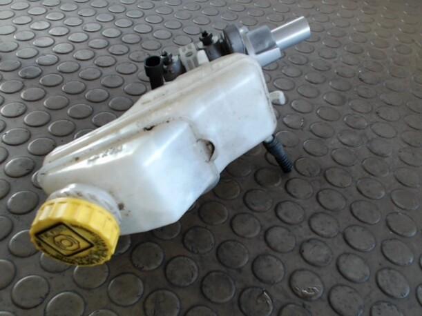 Foto: HAUPTBREMSZYLINDER eines Fiat Grande Punto 1.4 8V CD
